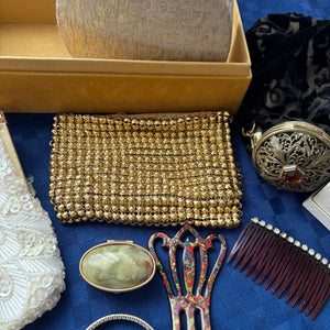 VINTAGE PURSES AND MORE GROUPING - P296