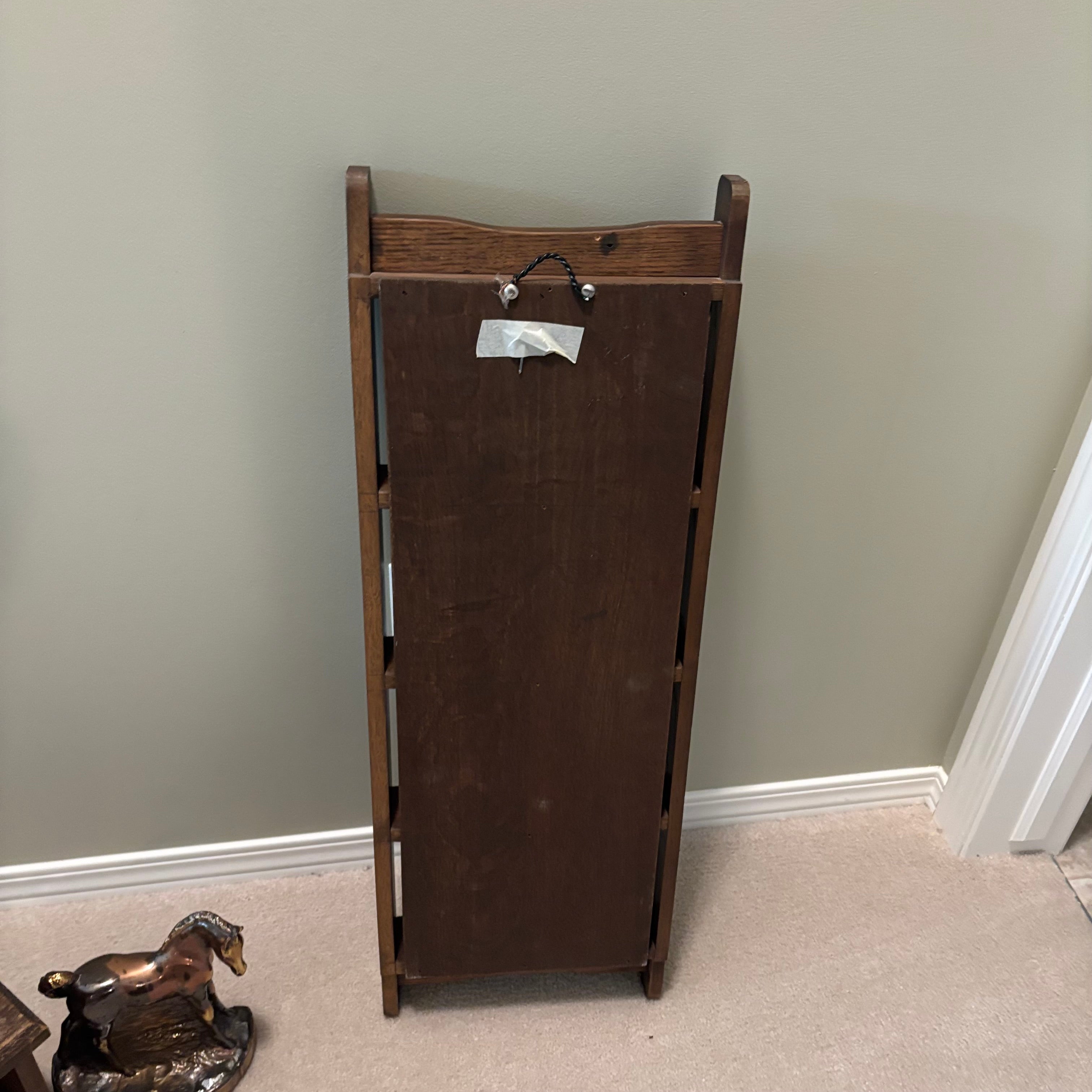 E851 Vintage Grouping (ceramic horse book ends and more)
