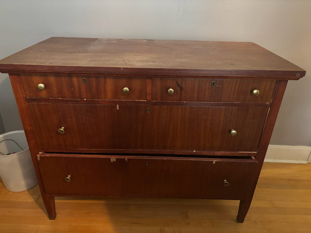 E328 Antique solid wood 4 drawer dresser (34" x 45" x 22")