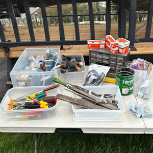 Tools Grouping (screwdrivers and more)- O437