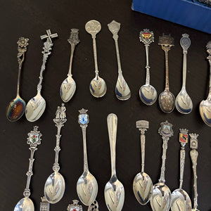 Vintage Collector Spoons Grouping - N308