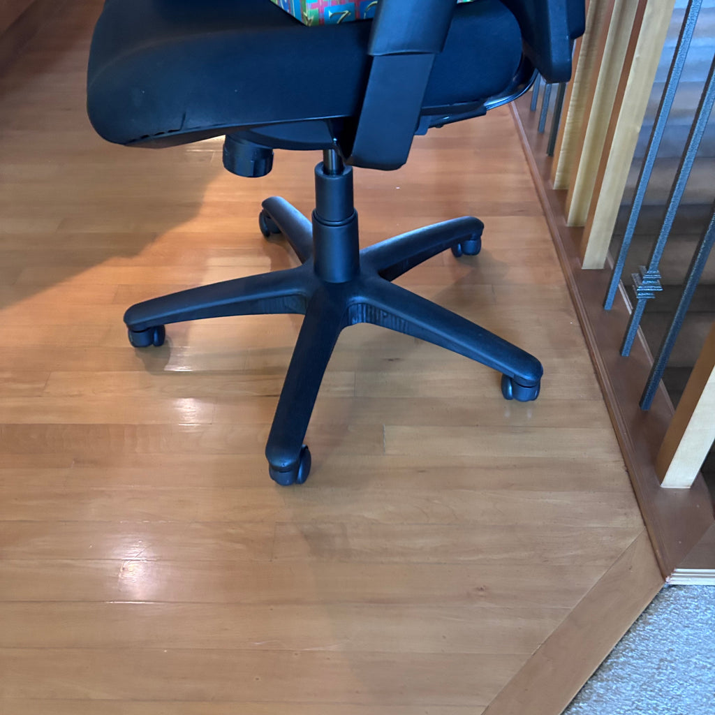 X256 Office chair grouping