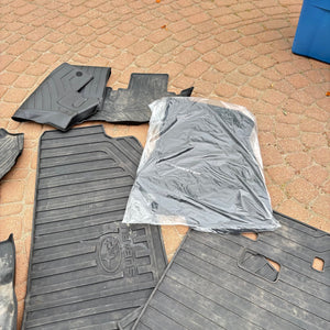Vehicle Mats Grouping - O116