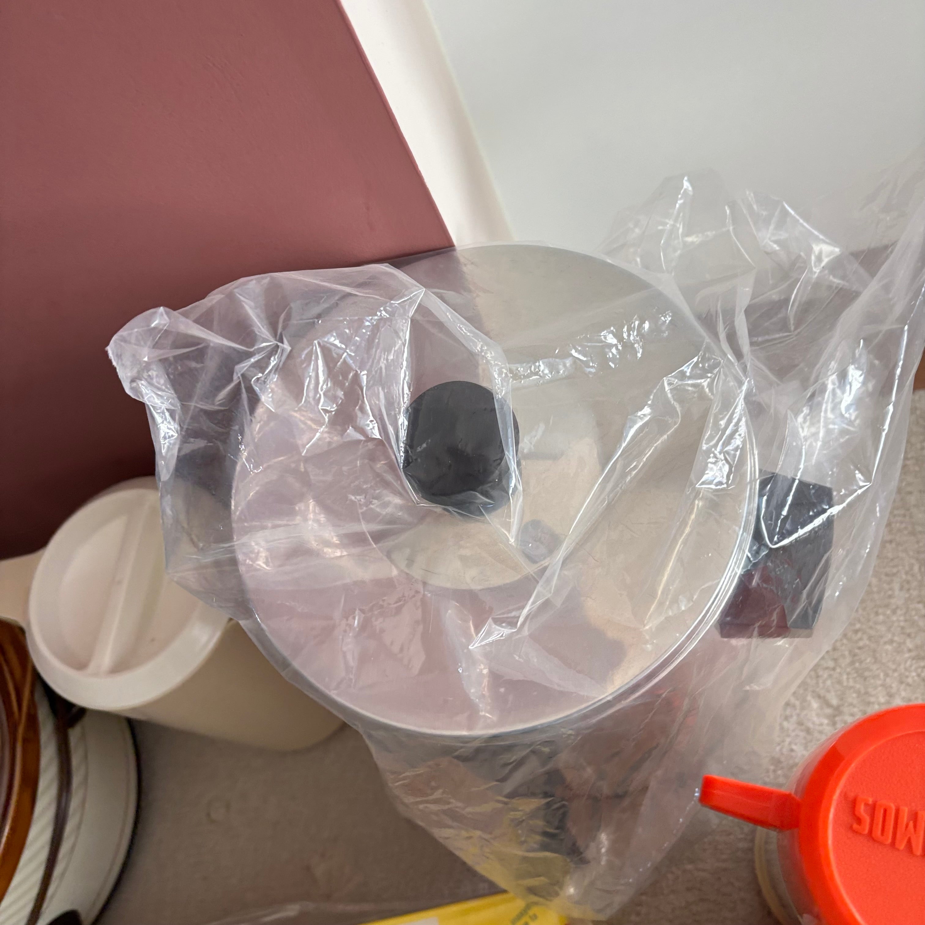 E887 Vintage Kitchen grouping (Thermoses and more)
