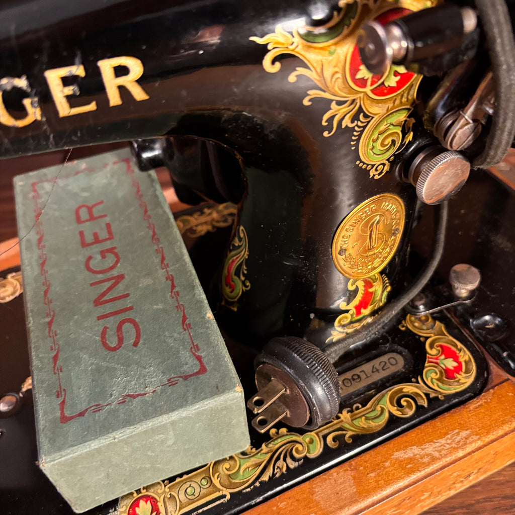 K400 Vintage singer sewing machine