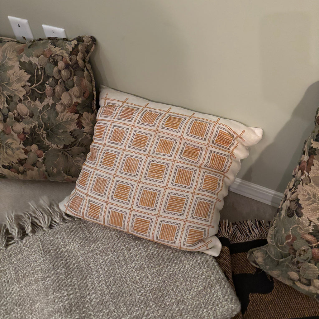 E846B Safari themed throw cushions and more
