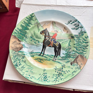 VINTAGE COLLECTIBLES GROUPING (RCMP PLATE AND MORE) - P182