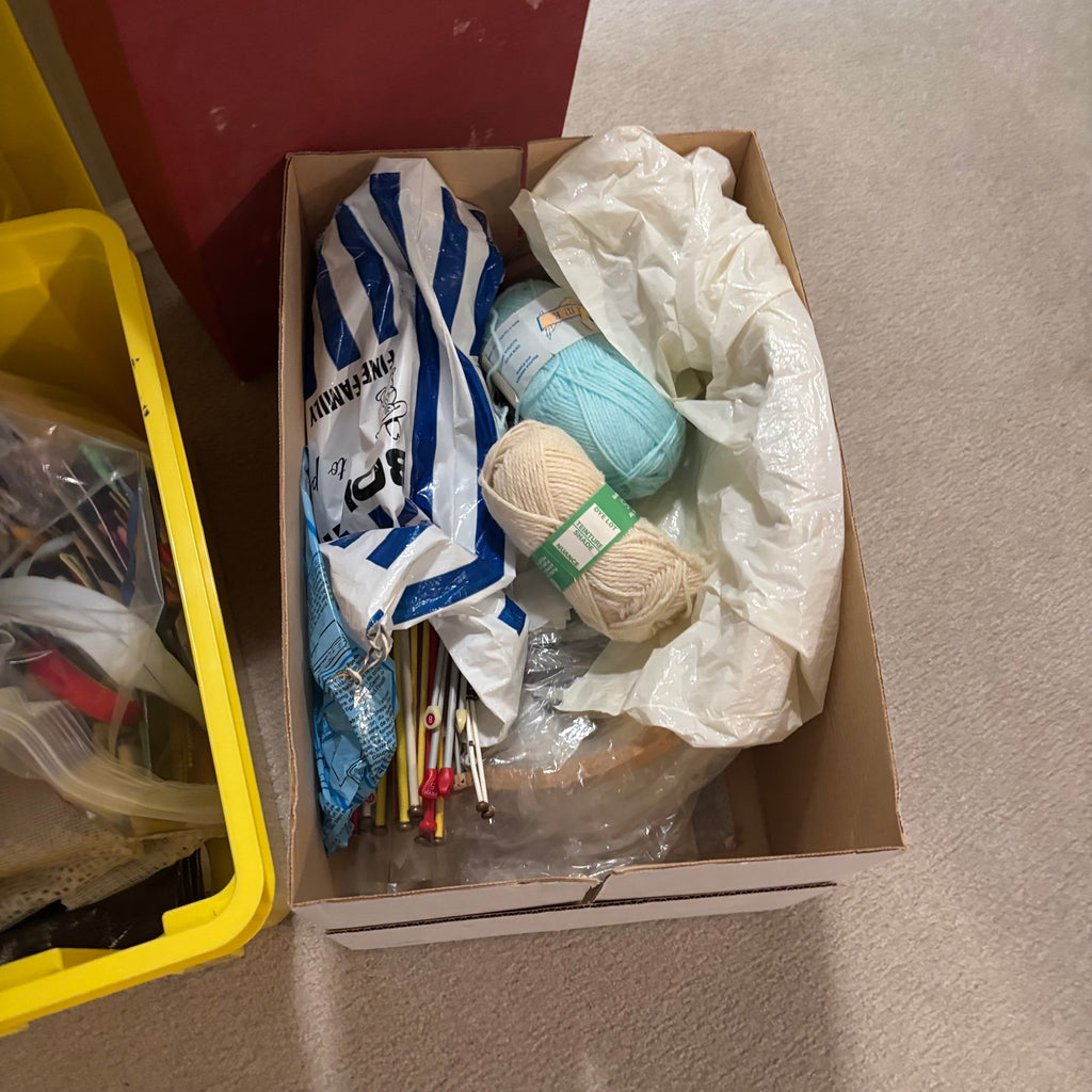 E857 Knitting and more craft grouping