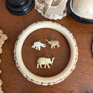 VINTAGE BONE/RESIN GROUPING (BRACELETS, PIPE AND MORE) - P344