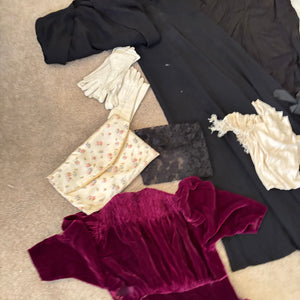 VINTAGE AND ANTIQUE CLOTHING GROUPING - P206