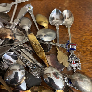 VINTAGE SILVER PLATED COLLECTOR SPOONS - P345