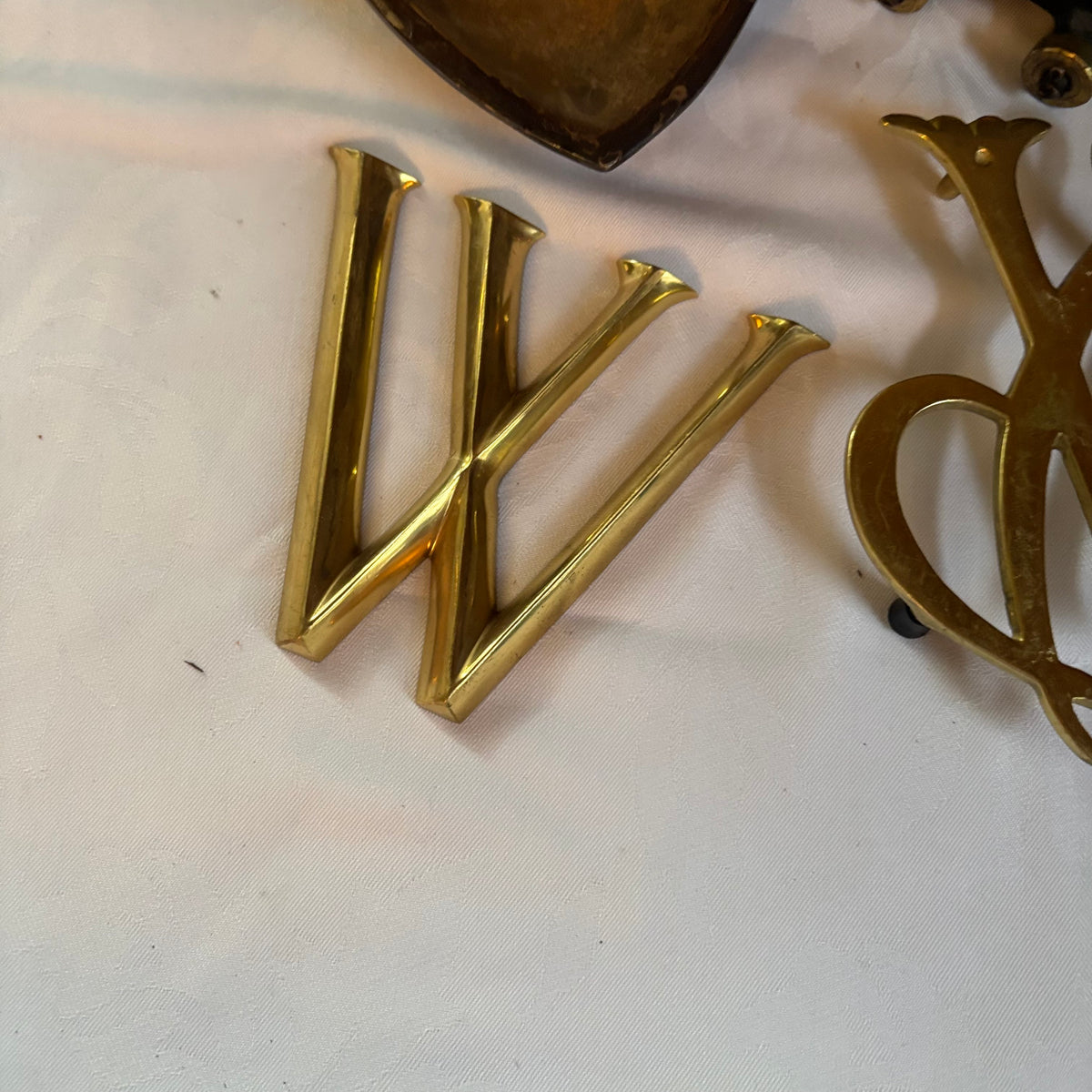 E133 Vintage Grouping (copper pot and more)