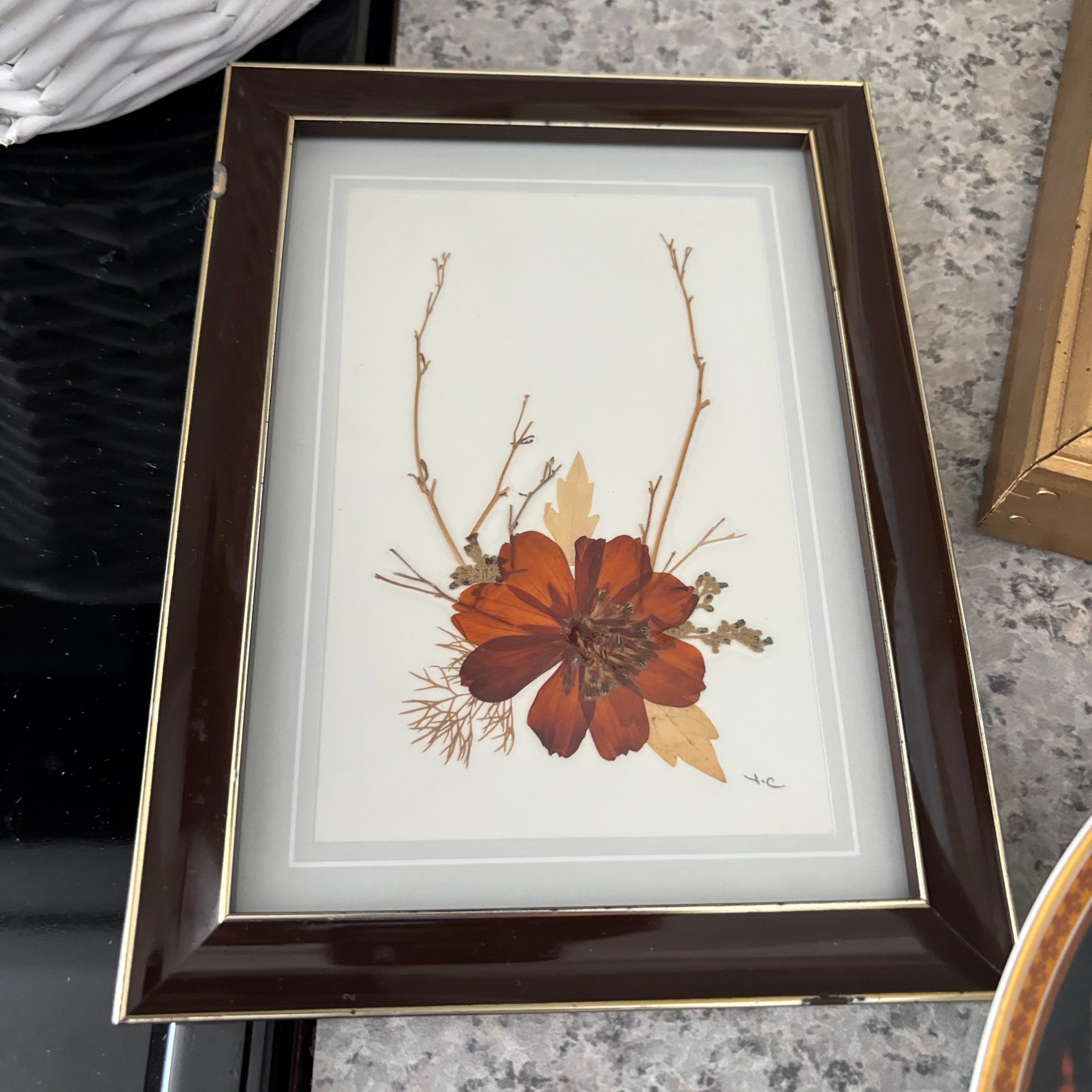 E879 Framed artwork and more grouping