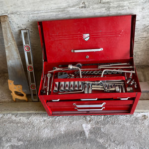 Garage Grouping (Red Toolbox and More) - M107