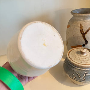 POTTERY GROUPING (8" TALL VASE AND MORE) - P284