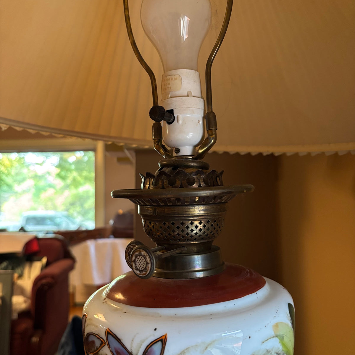 E118 29” tall Vintage lamp with porcelain middle