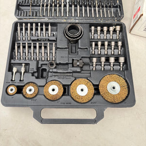 Garage Grouping (Construction Light and More) - O113