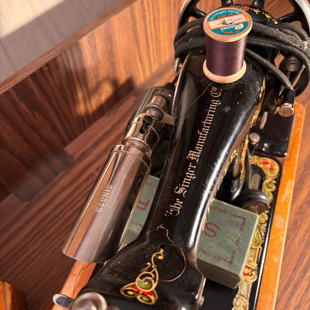 K400 Vintage singer sewing machine