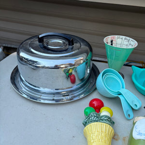 Retro Kitchen Grouping (Teal Gadgets and More) - R450