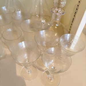 VINTAGE GLASSWARE GROUPING (ETCHED PUMCH BOWL AND MORE) - P285