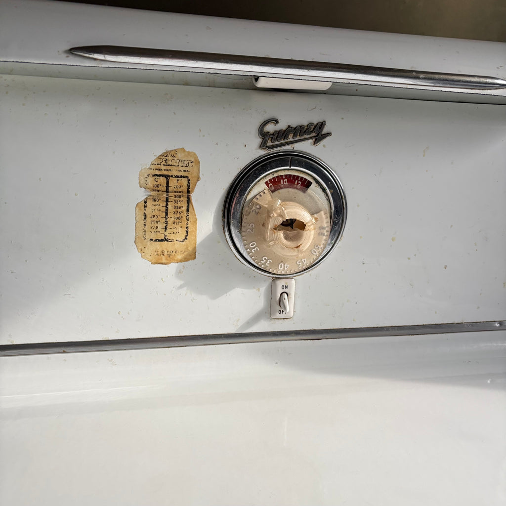 F182 As is vintage gurney gas range