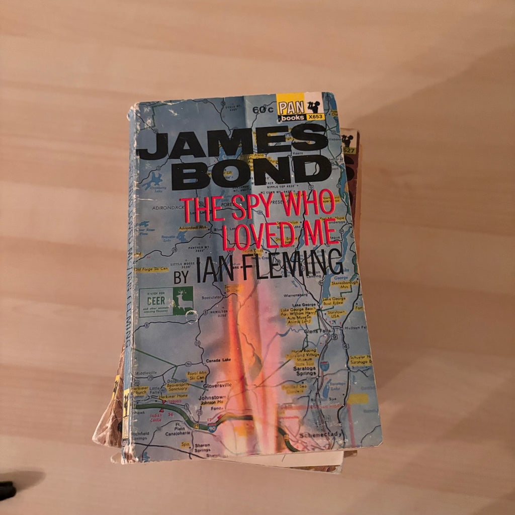 X229 James Bond Paperback collection