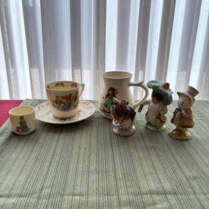 VINTAGE BEATRIX POTTER FIGURINES AND MORE COLLECTIBLES GROUPING - P183