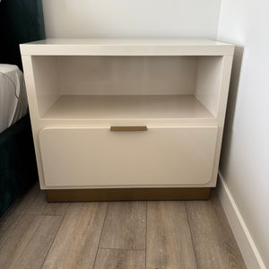 Sunpan Jenkins Nightstand in High Gloss Cream - G329