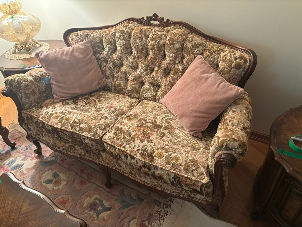 F200C Vintage love seat with solid wood frame and floral fabric