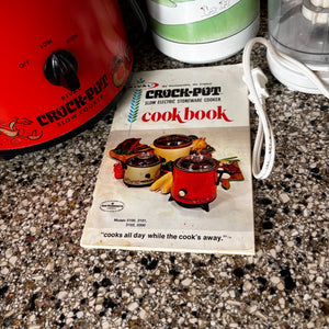 Kitchen Grouping (Red Crock Pot and More) - Z107
