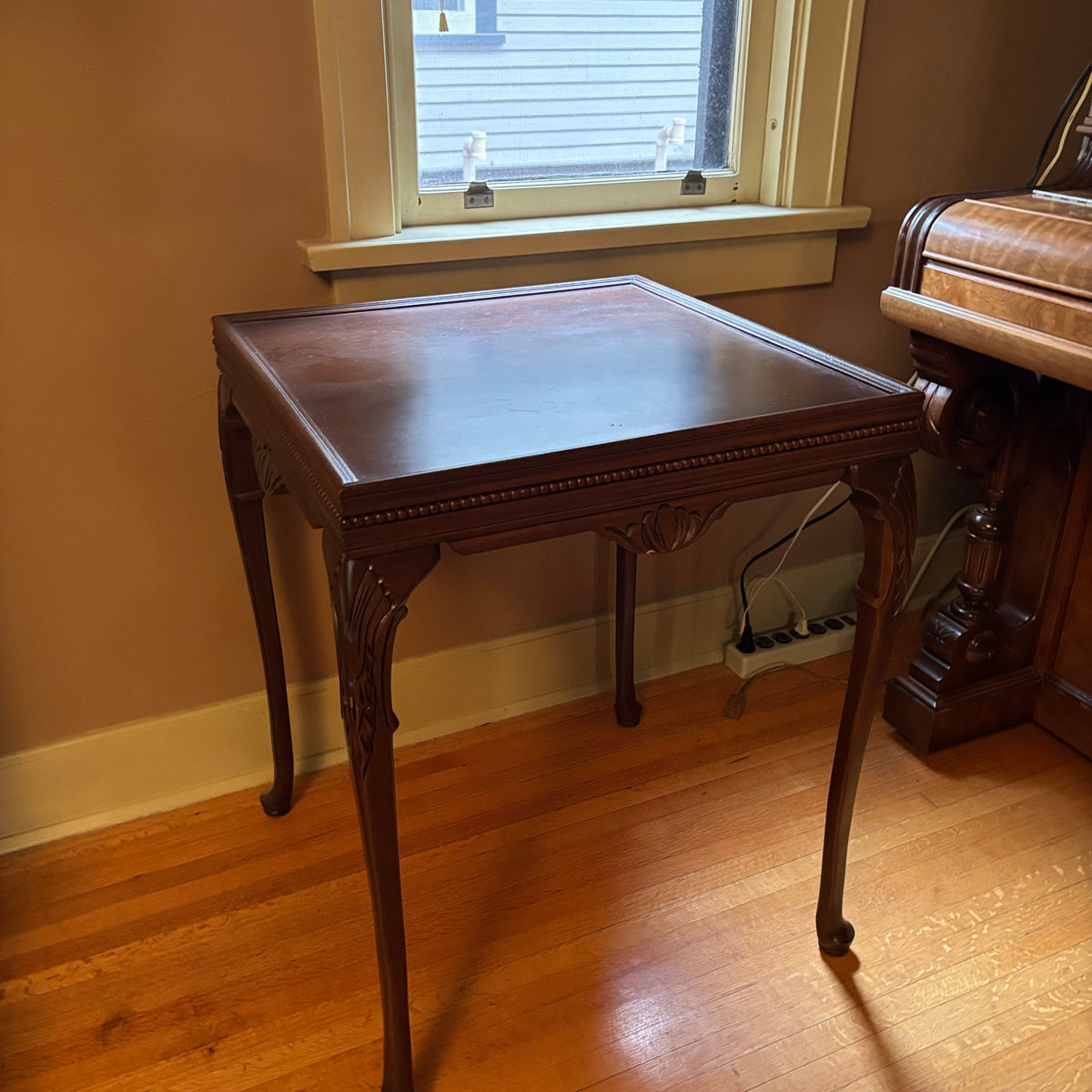 E119 Solid wood vintage accent table (28" x 22" x 32")