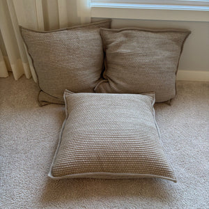 Set of 3 22” x 22” Accent Cushions - G412
