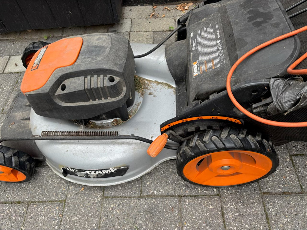 E321 Electric lawnmower