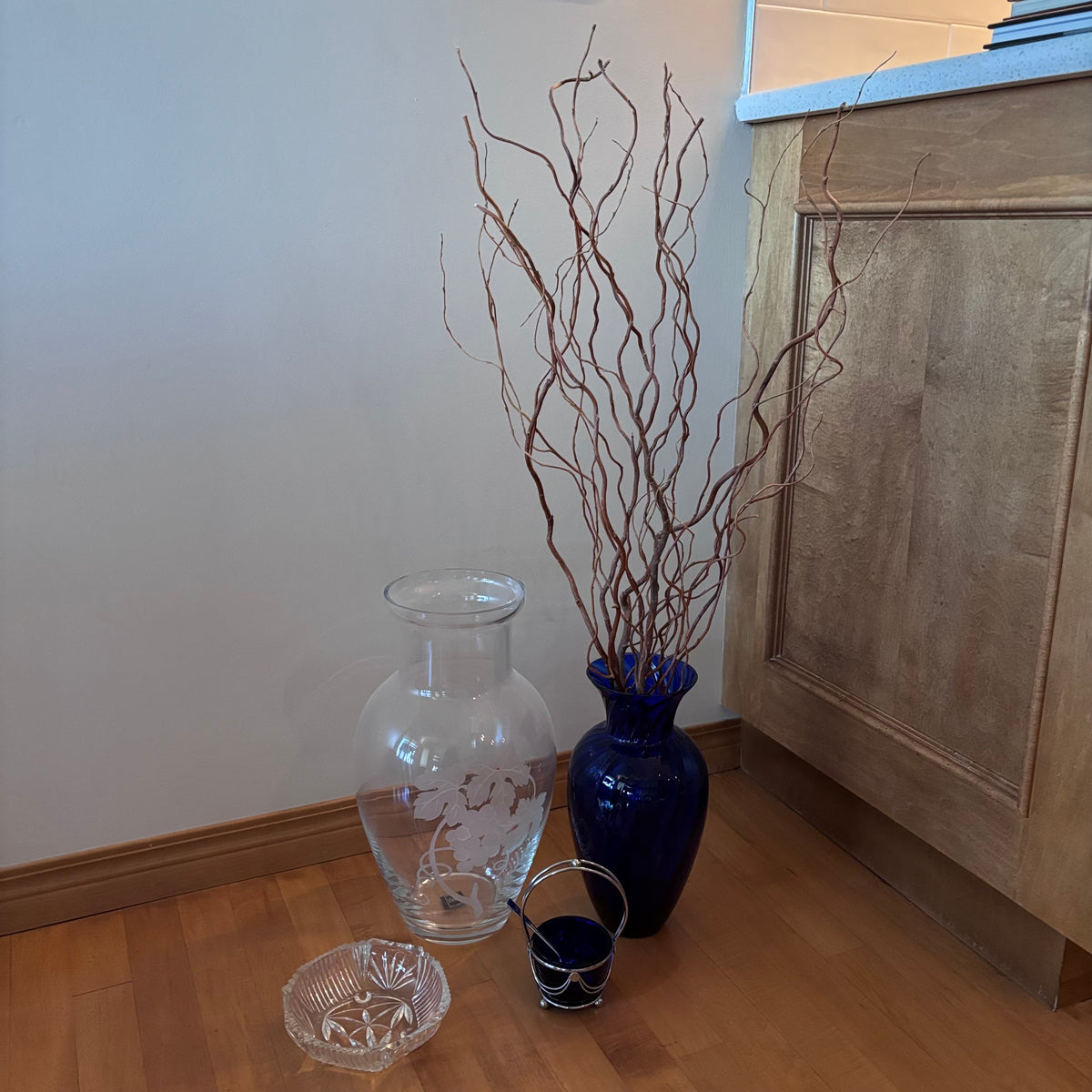X242 Vintage and more glass vases grouping (Etched vase has chip on rim)