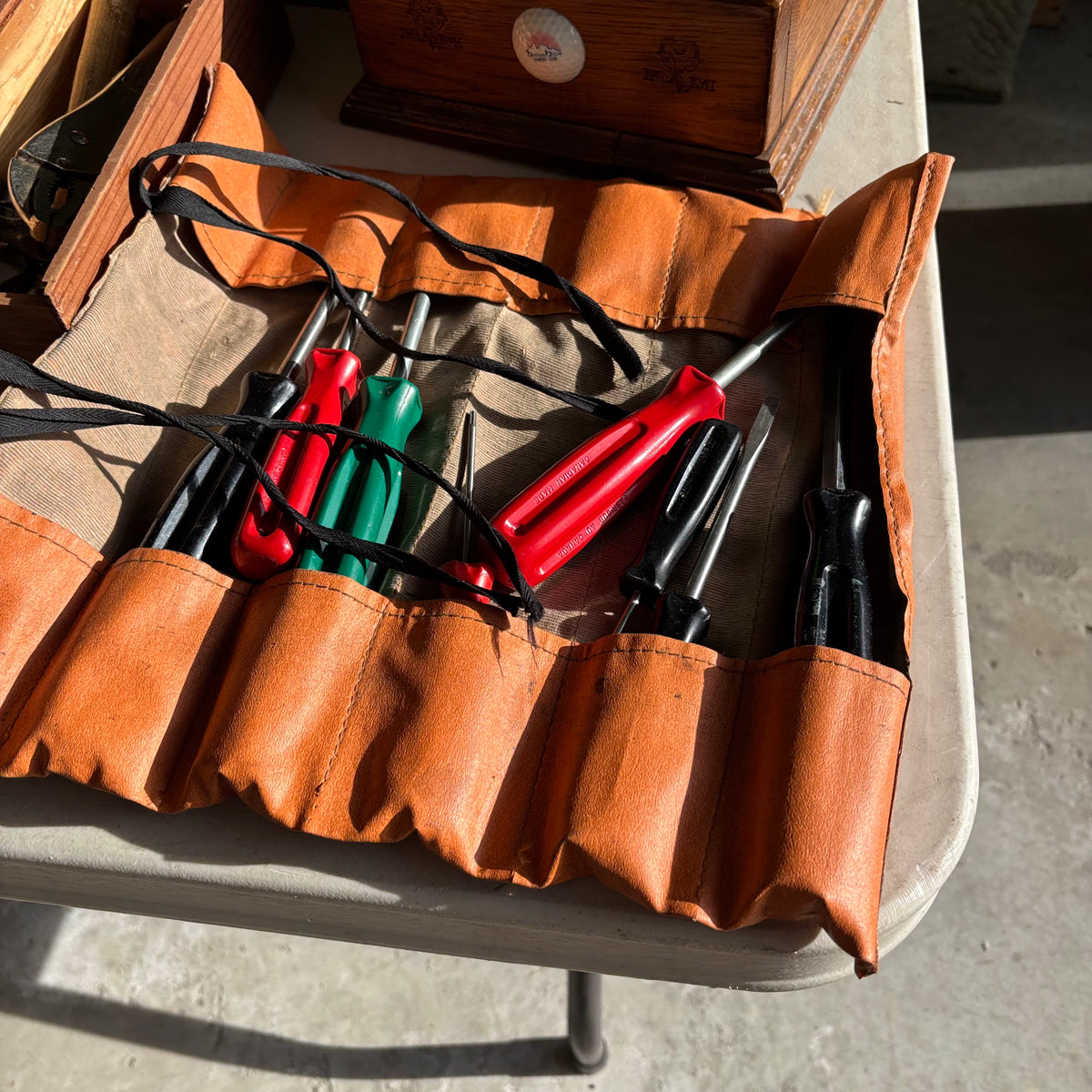 B121 Tool Grouping (screwdrivers and more)