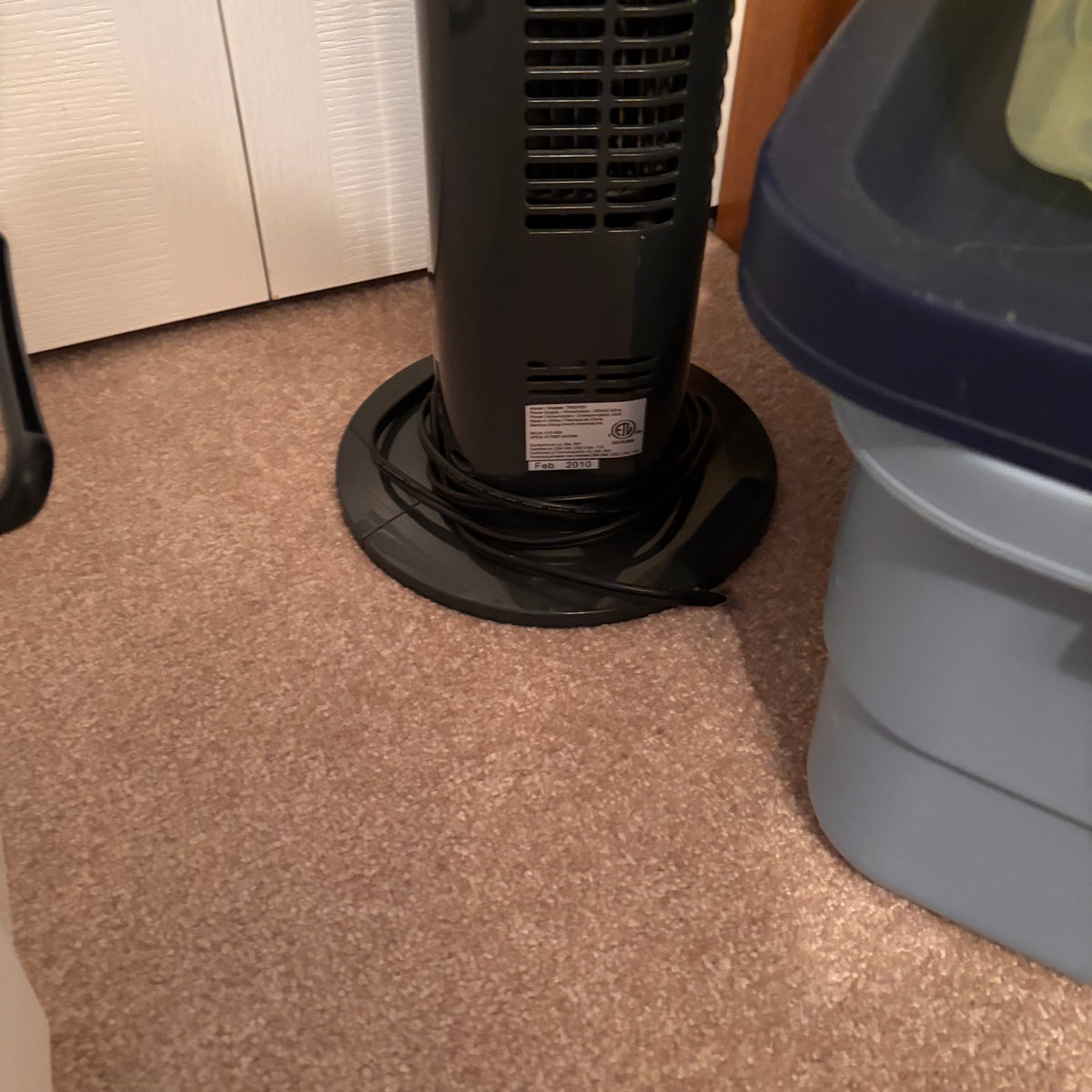 X233 Floor heater and storage bins