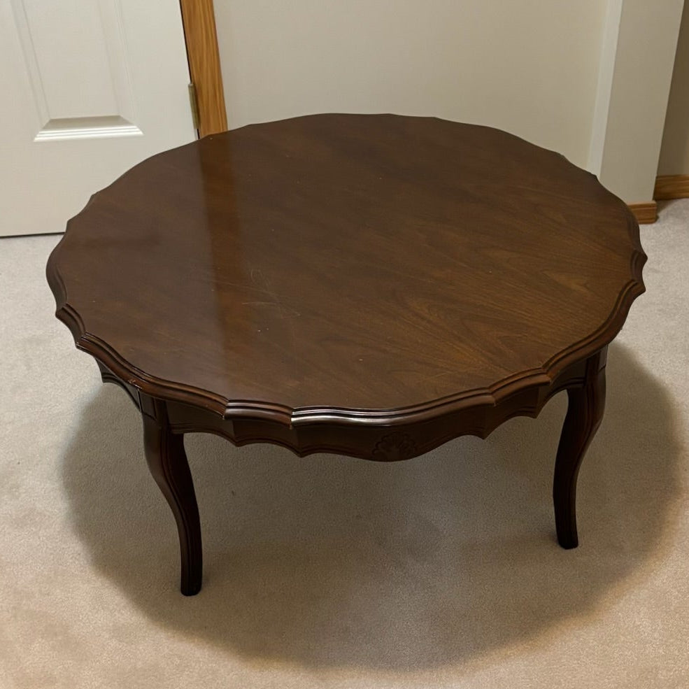 Y208 Vintage Solid wood round accent table (16" x 34.5")