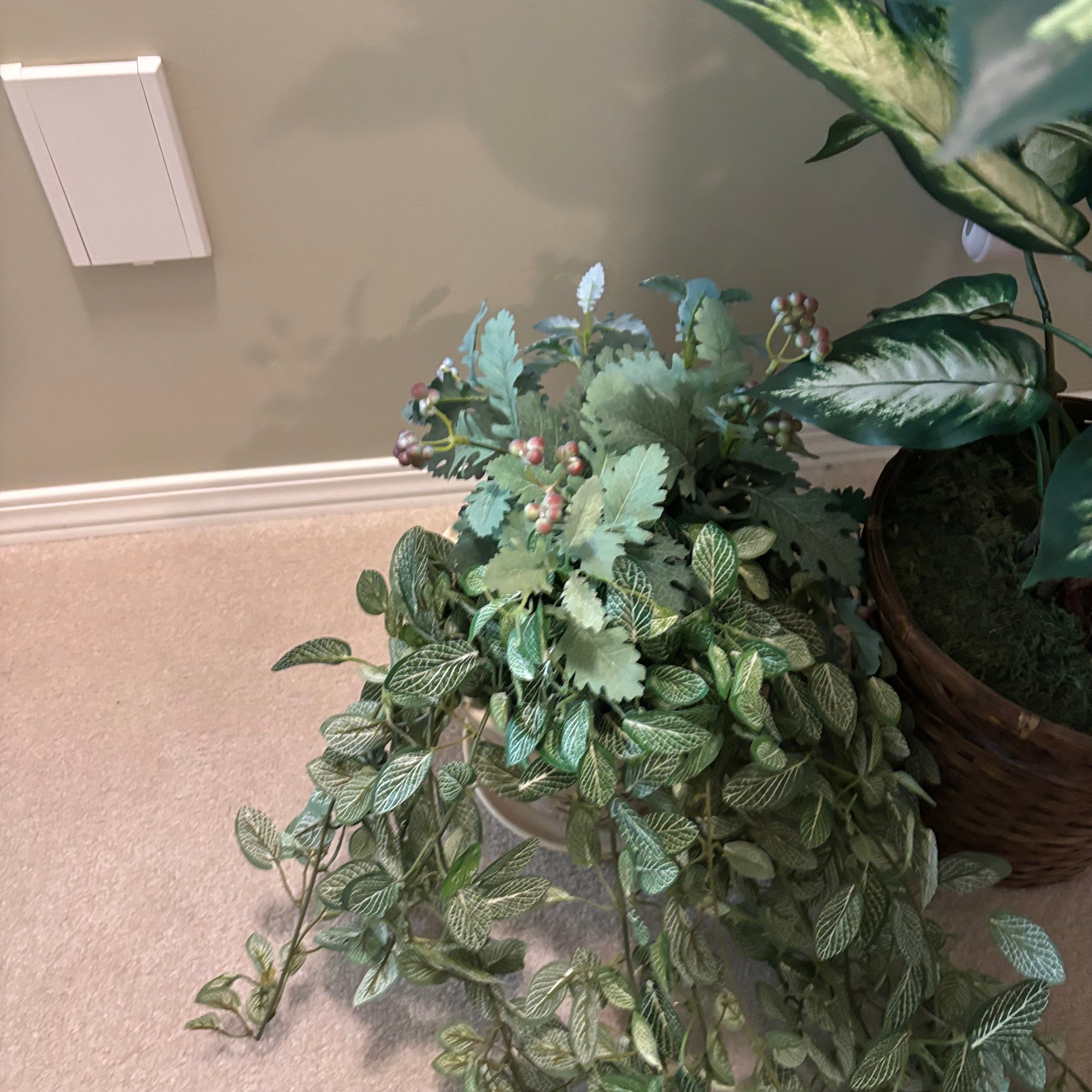 E852 Faux tree and faux greenery grouping