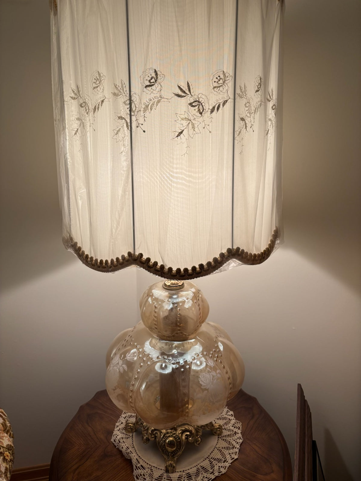 F205C 40” Tall Vintage table lamp with peachy toned art glass base