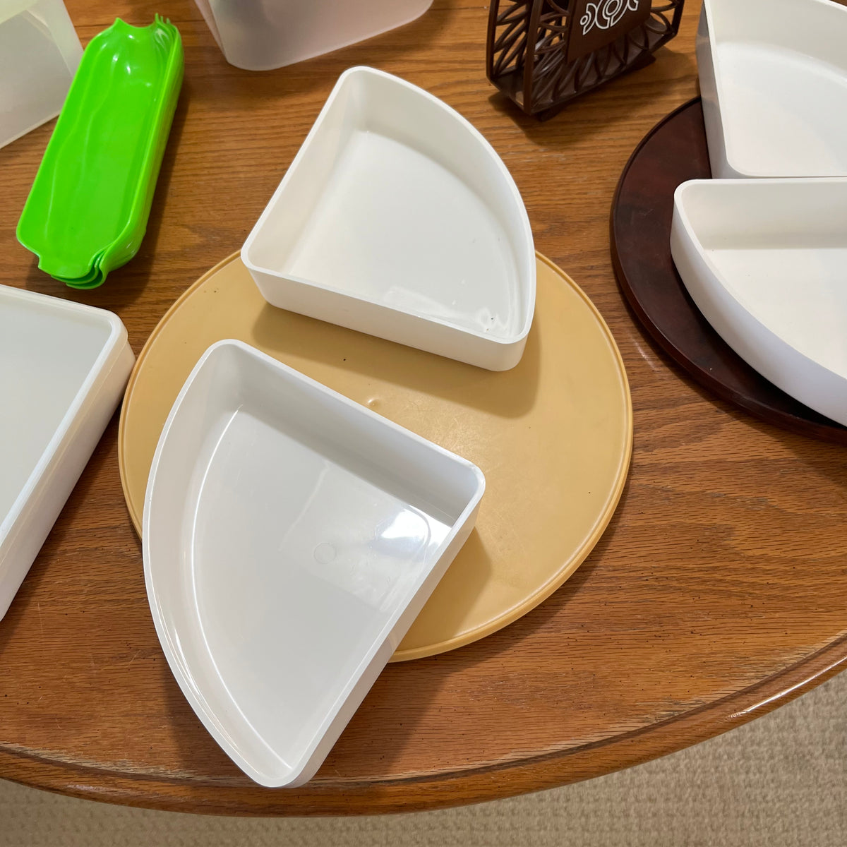 B315 Kitchen grouping (salad spinner and more)