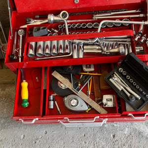 Garage Grouping (Red Toolbox and More) - M107