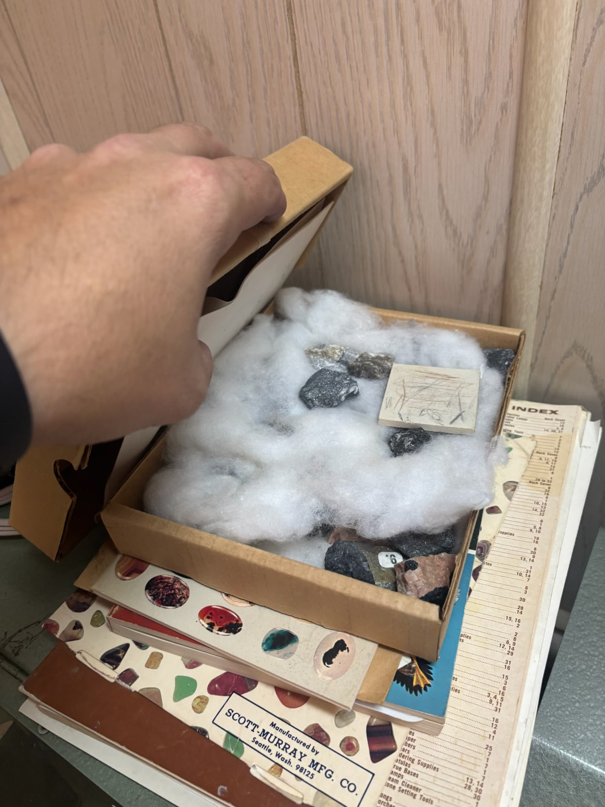 K524B Working Lapidary