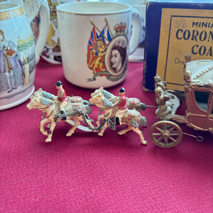 BRITISH ROYALTY GROUPING (MINIATURE CORONATION COACH AND MORE) - P148