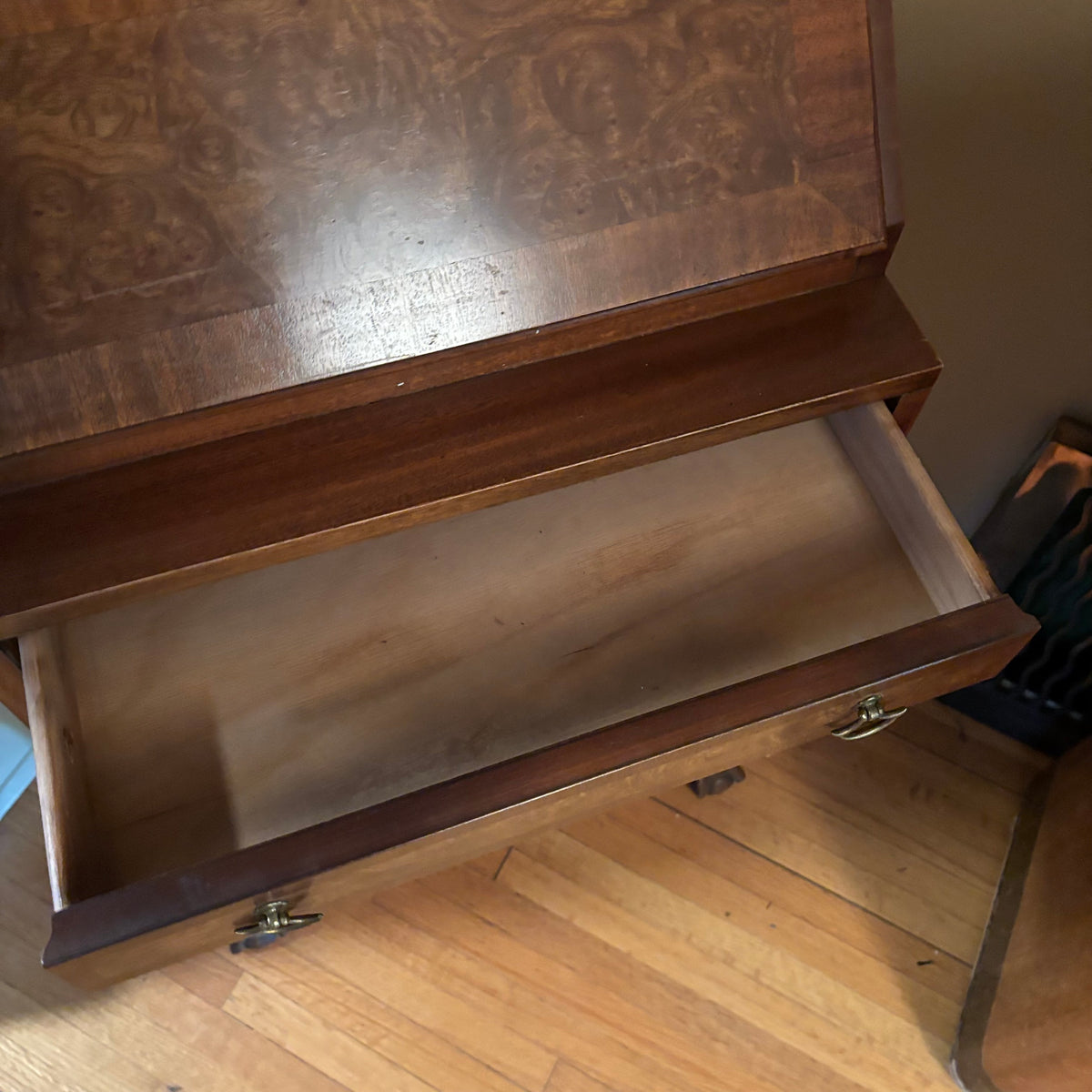 E115 Antique solid wood secretary desk (36" x 20" x 13")