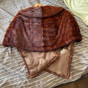 YAEGERS FURS FUR SHAWL (APPROX SIZE LARGE) - P271