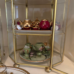 VINTAGE MINI TEACUPS WITH 2 DISPLAY CASES - P257