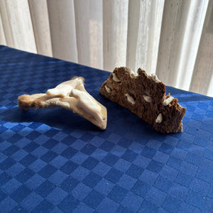2 VINTAGE MINIATURE CARVINGS ON WOOD - P297