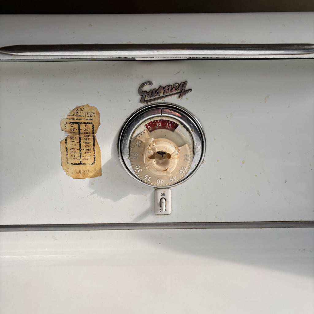 F182 As is vintage gurney gas range