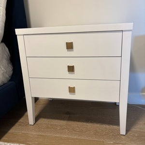 Hemsworth 3 Drawer Chest Nightstand in  - G422