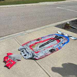 Inflatable dingy with paddles and repair kit - C849